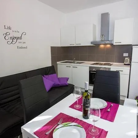 Daire Roza - One-bedroom Mokošica