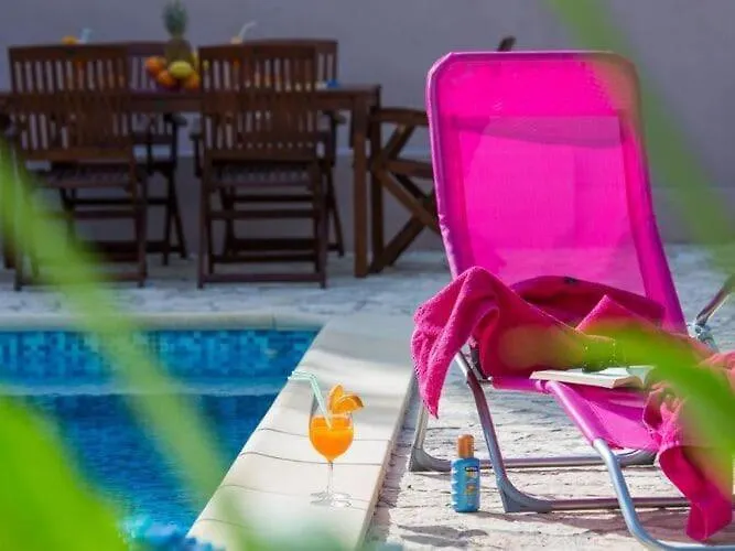 Roza - One-bedroom *