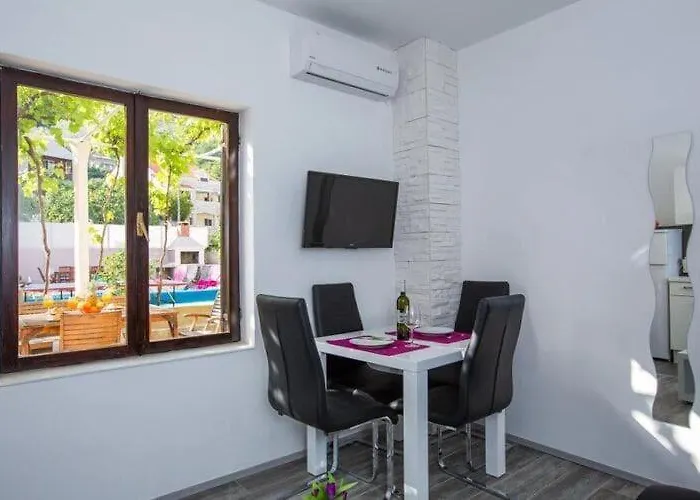 Roza - One-bedroom Appartamento